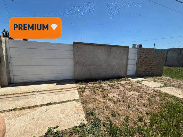 Lote con Quincho, Pileta y Cerramiento – Morteros